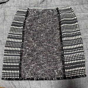 LOFT Black and White Geometric Pencil Skirt